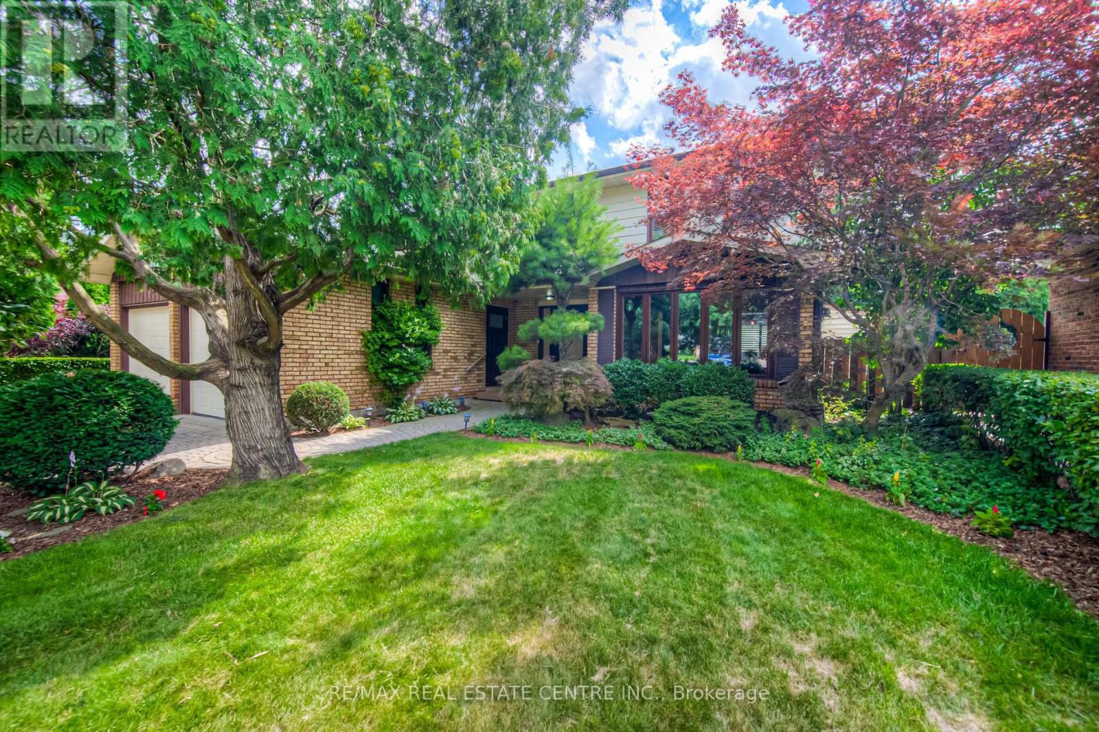 Property at 644 DONNA COURT image 4