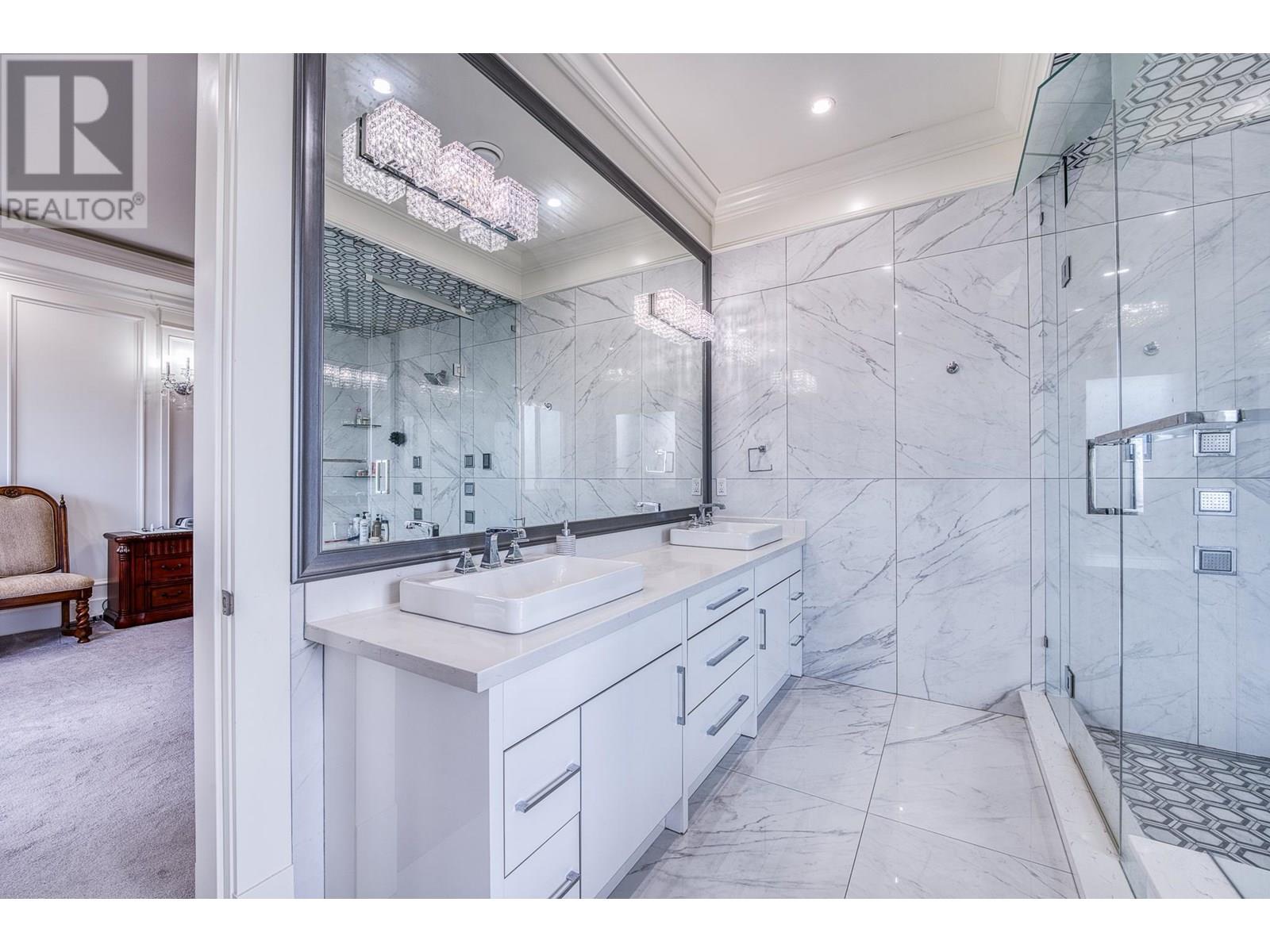 Listing Picture 29 of 38 : 11771 GRANVILLE AVENUE, Richmond / 烈治文 - 魯藝地產 Yvonne Lu Group - MLS Medallion Club Member
