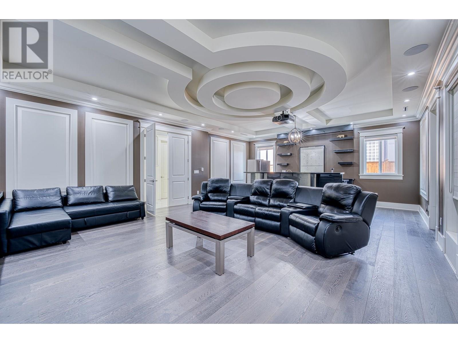 Listing Picture 23 of 38 : 11771 GRANVILLE AVENUE, Richmond / 烈治文 - 魯藝地產 Yvonne Lu Group - MLS Medallion Club Member