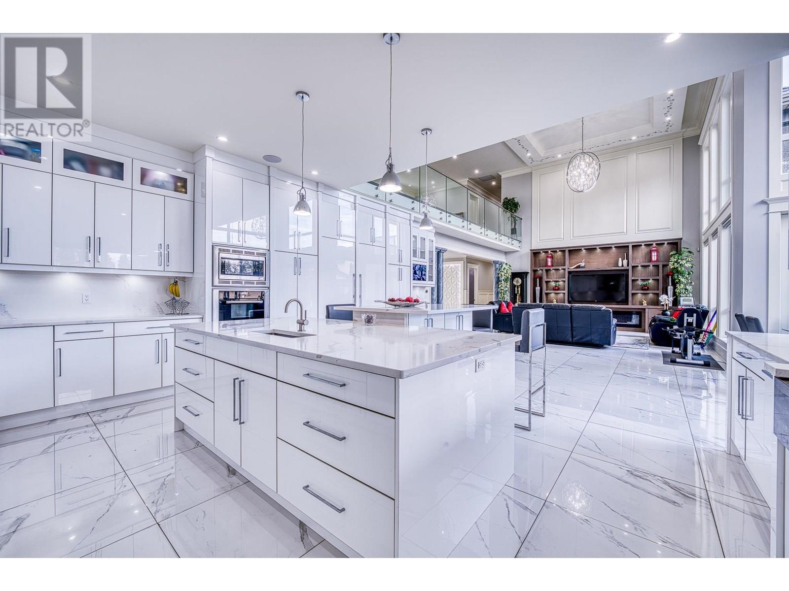 Listing Picture 16 of 38 : 11771 GRANVILLE AVENUE, Richmond / 烈治文 - 魯藝地產 Yvonne Lu Group - MLS Medallion Club Member