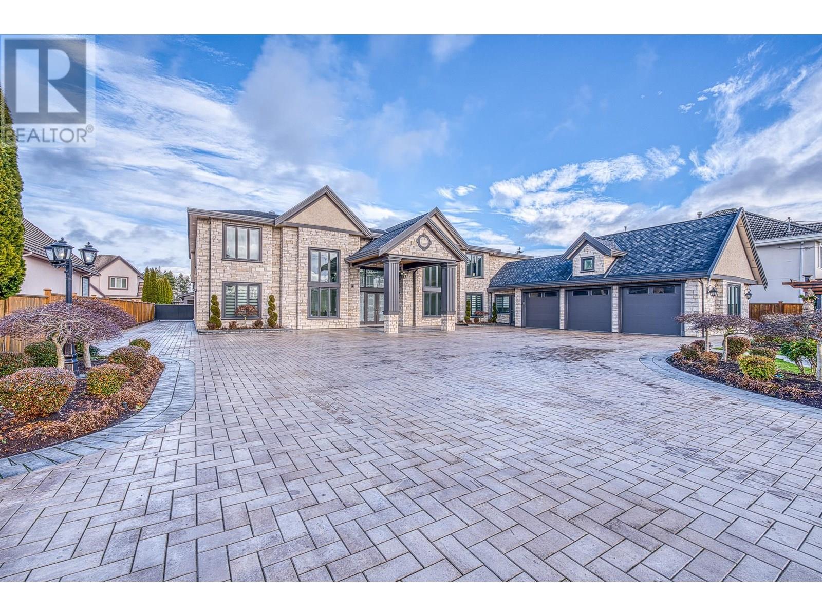 Listing Picture 4 of 38 : 11771 GRANVILLE AVENUE, Richmond / 烈治文 - 魯藝地產 Yvonne Lu Group - MLS Medallion Club Member