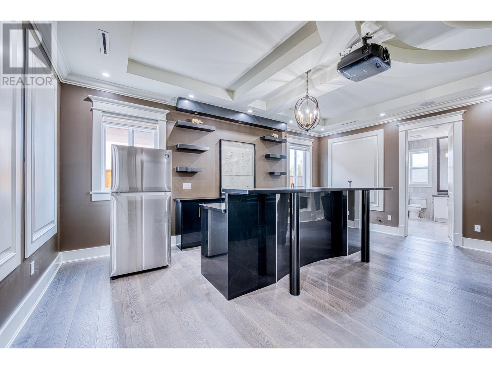 Listing Picture 22 of 38 : 11771 GRANVILLE AVENUE, Richmond / 烈治文 - 魯藝地產 Yvonne Lu Group - MLS Medallion Club Member