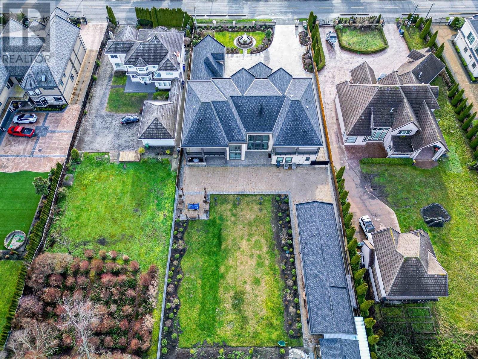 Listing Picture 2 of 38 : 11771 GRANVILLE AVENUE, Richmond / 烈治文 - 魯藝地產 Yvonne Lu Group - MLS Medallion Club Member