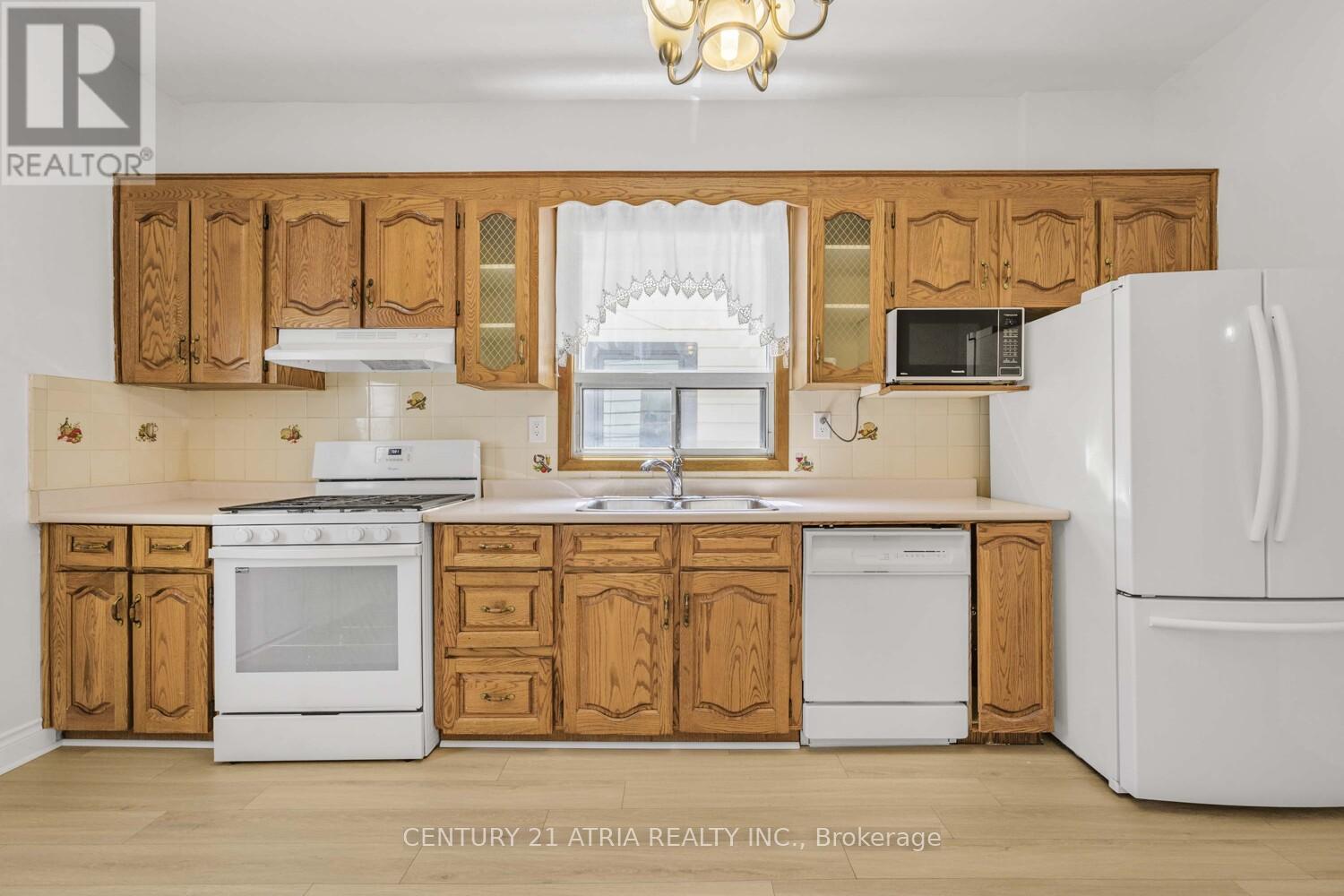 81 Montrose Avenue, Toronto, Ontario  M6J 2T6 - Photo 10 - C12309628