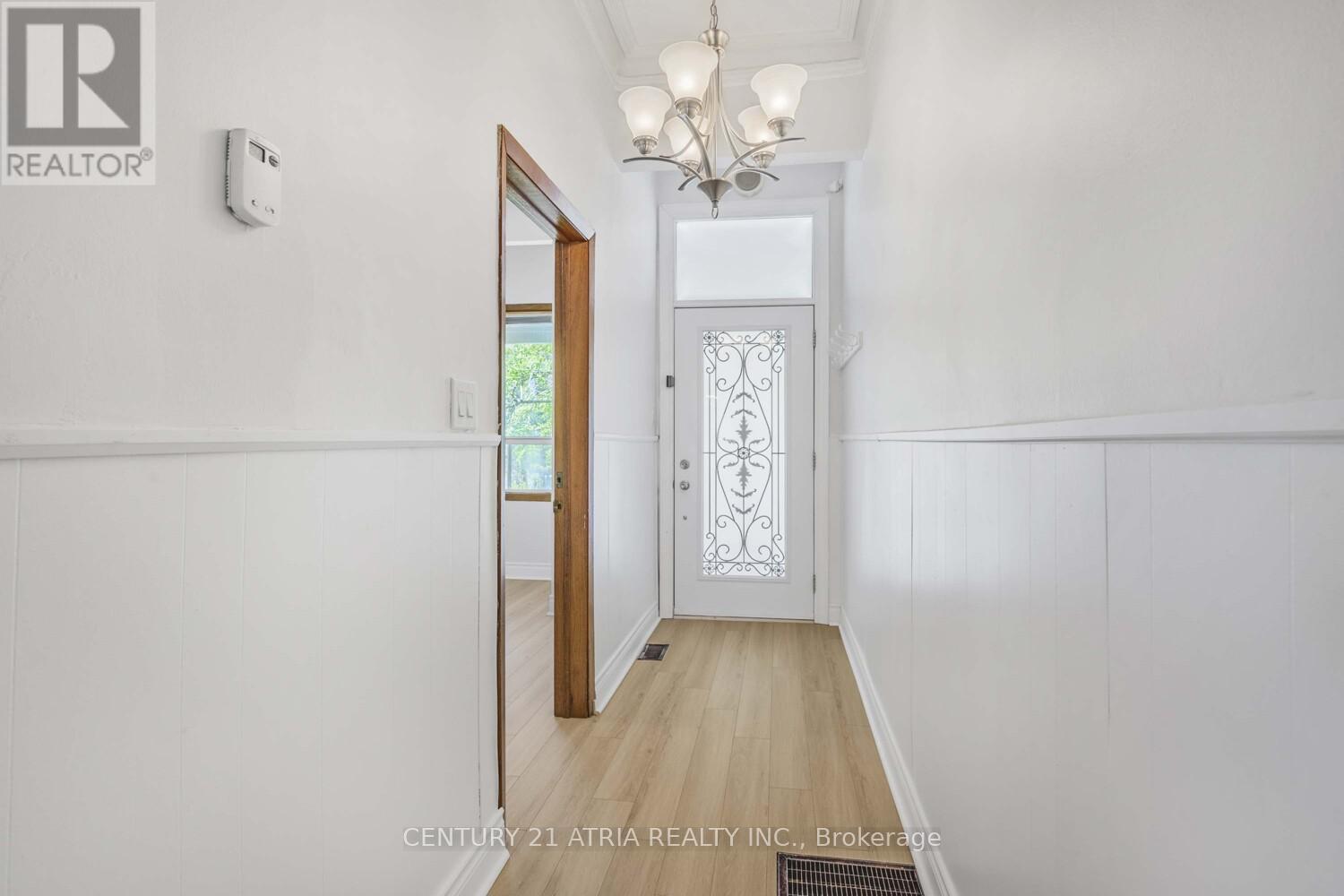 Property at 81 MONTROSE AVENUE image 3