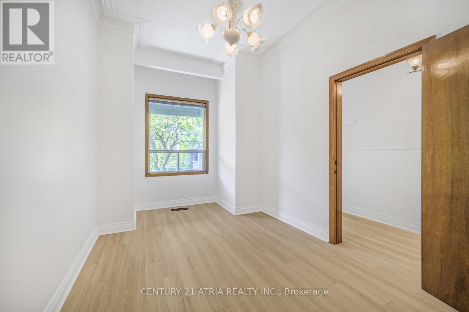 Property at 81 MONTROSE AVENUE image 4
