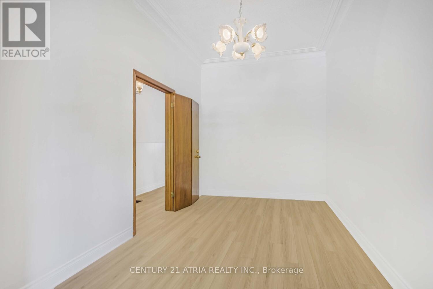 Property at 81 MONTROSE AVENUE image 5