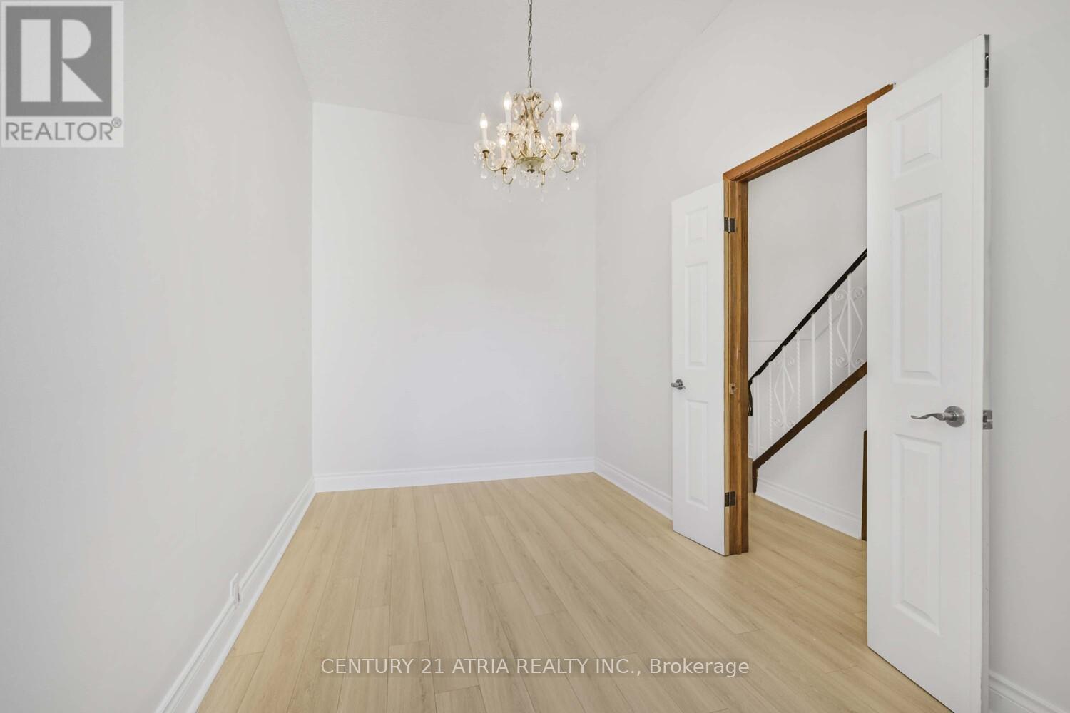 81 Montrose Avenue, Toronto, Ontario  M6J 2T6 - Photo 6 - C12309628