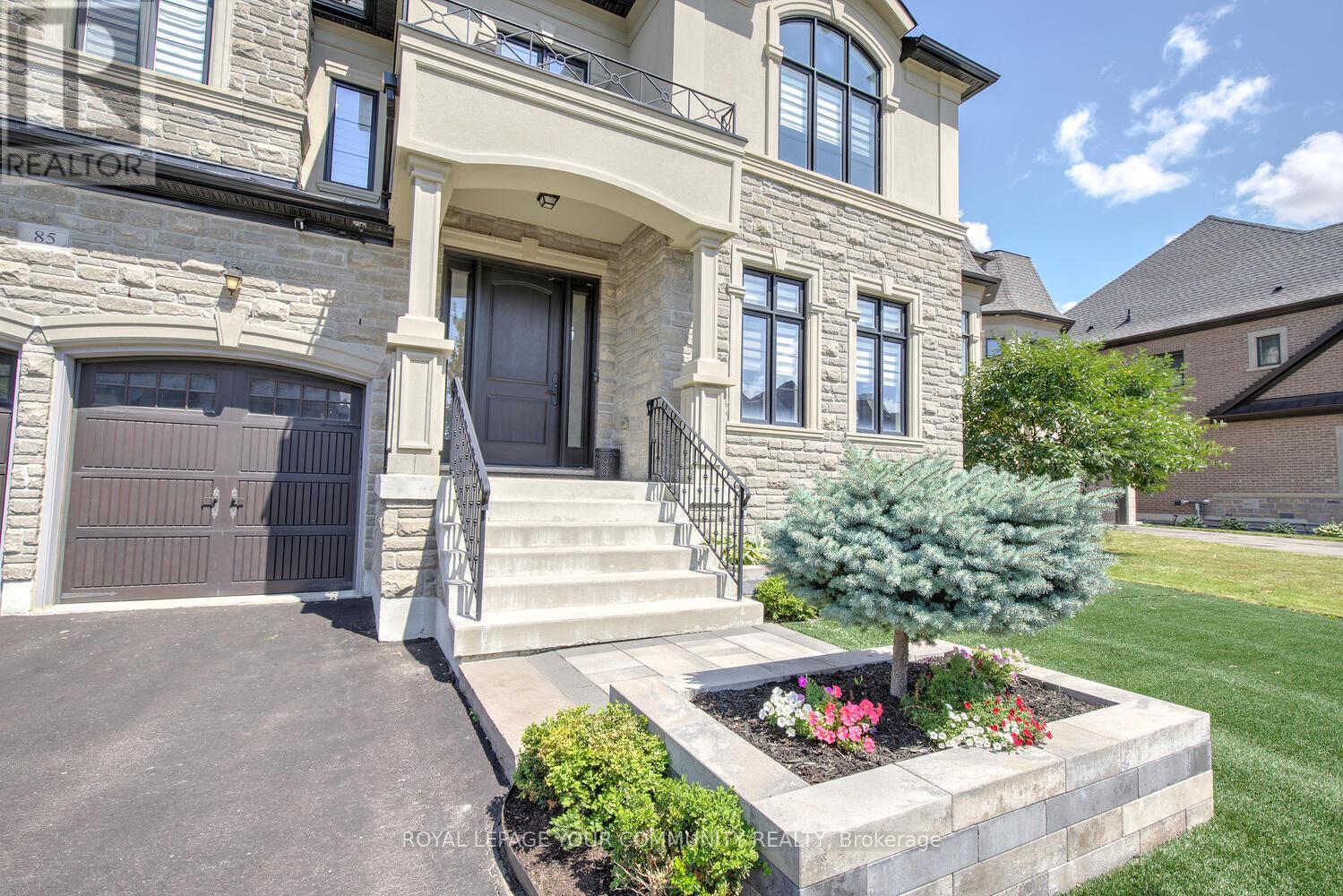 85 Spring Hill Drive, King, Ontario  L7B 0B8 - Photo 2 - N12309637