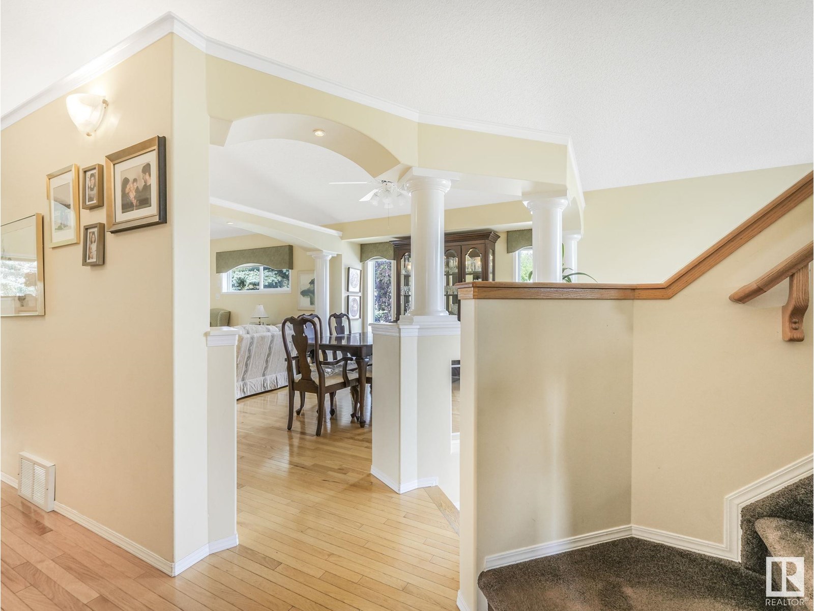 Property at 1032 ORMSBY CR NW image 5