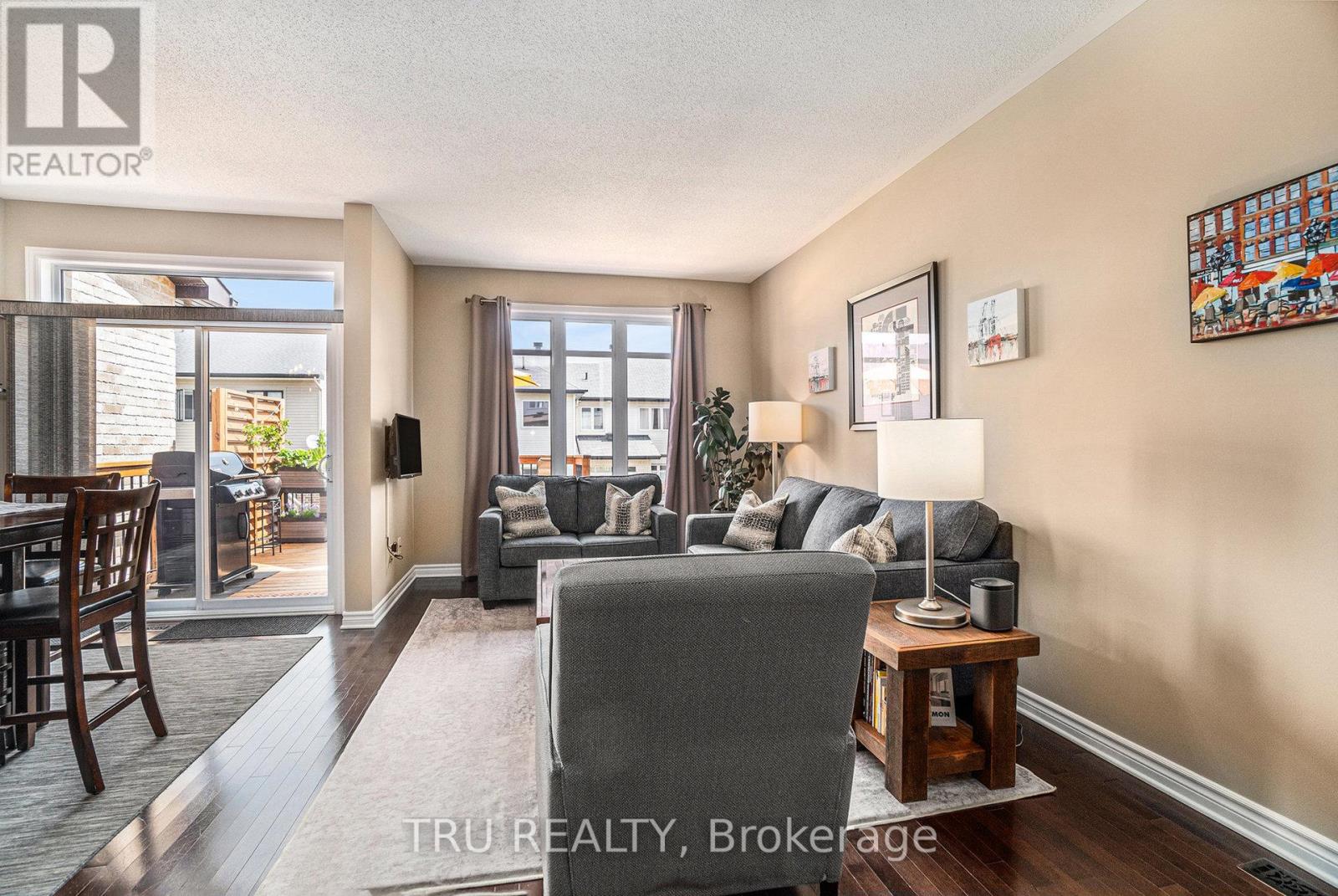 Property at 1113 TISCHART CRESCENT image 3