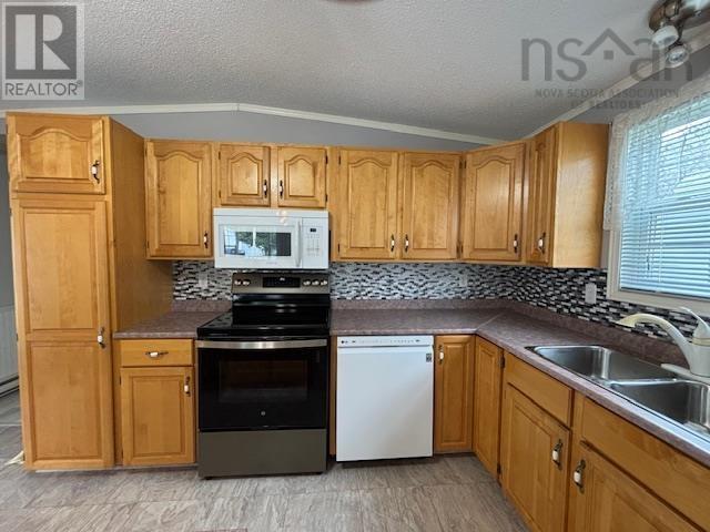 37 Belmont Drive, Bridgewater, Nova Scotia  B4V 4E6 - Photo 21 - 202518358