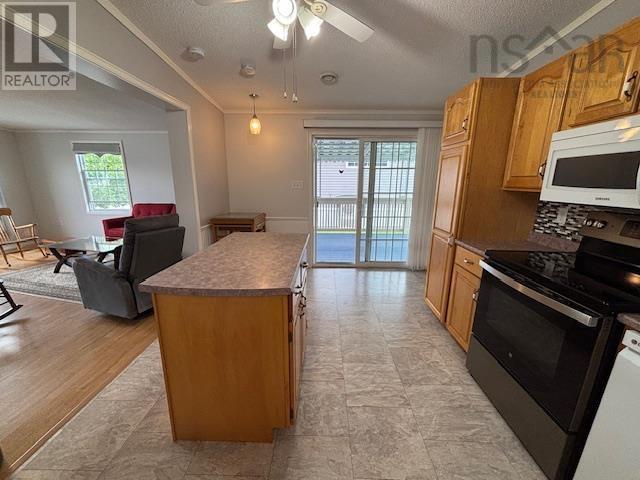 37 Belmont Drive, Bridgewater, Nova Scotia  B4V 4E6 - Photo 25 - 202518358