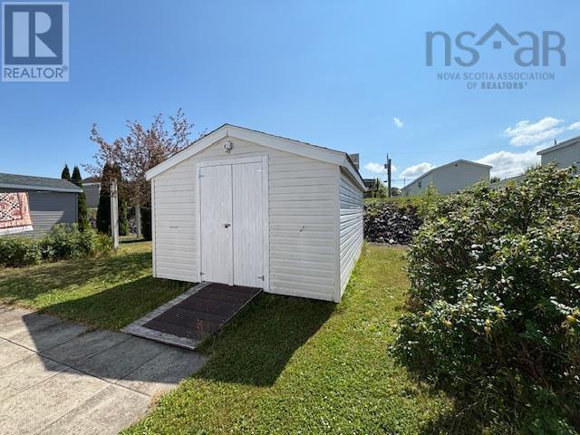37 Belmont Drive, Bridgewater, Nova Scotia  B4V 4E6 - Photo 10 - 202518358