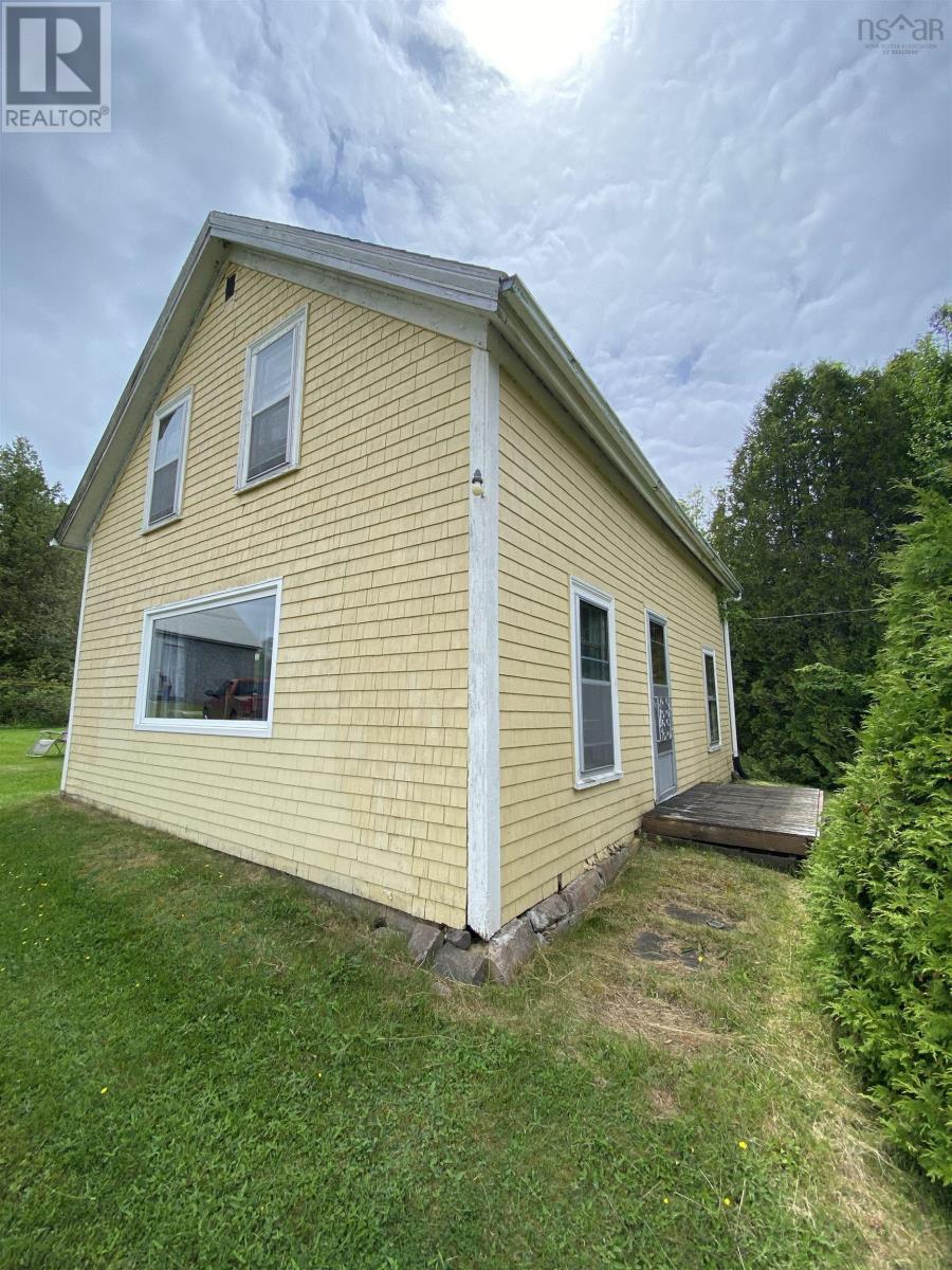 4460 Highway 215, Noel, Nova Scotia  B0N 0B4 - Photo 2 - 202516296