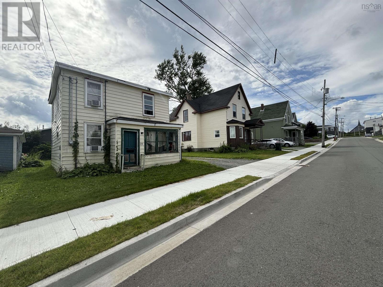 16 Fletcher St, Glace Bay, Nova Scotia  B1A 3E3 - Photo 1 - 202518856