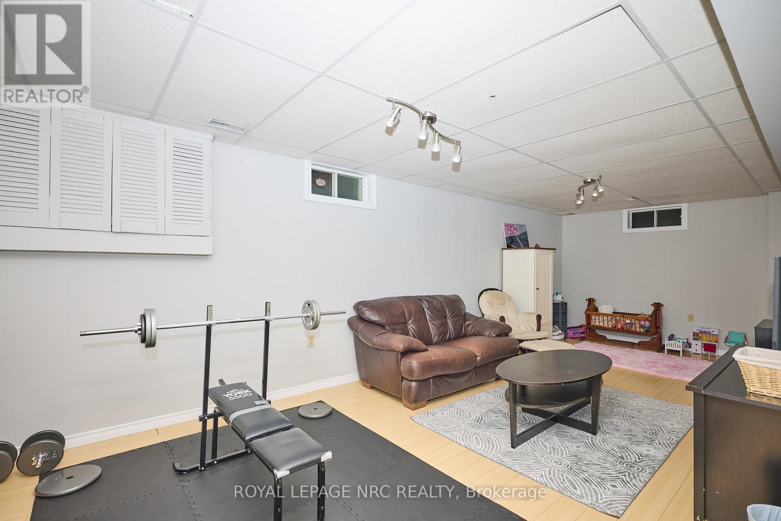 26 Elderwood Drive, St. Catharines, Ontario  L2S 3E5 - Photo 25 - X12309336