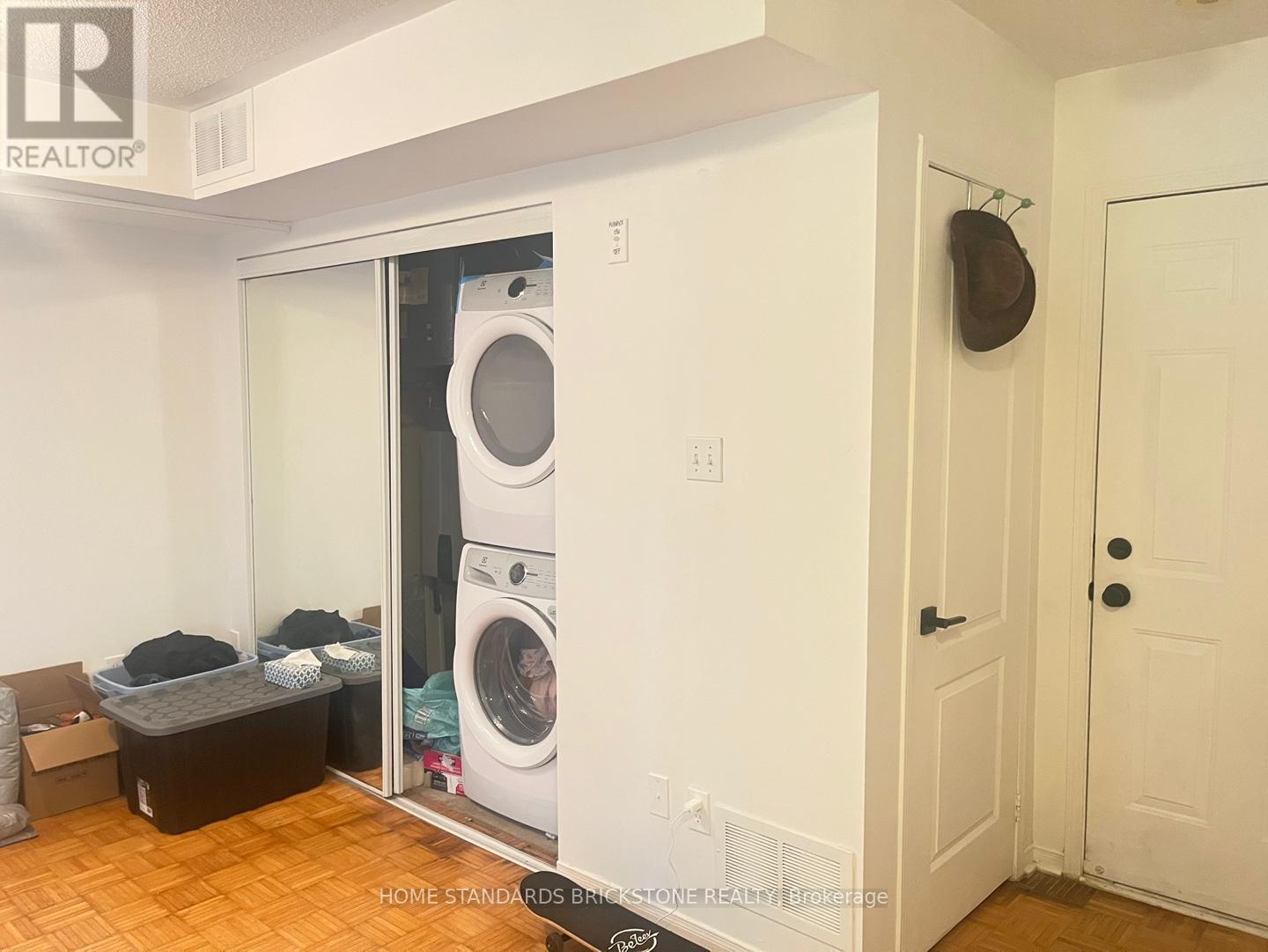 2 - 159 Tenth Street, Toronto, Ontario  M8V 4C7 - Photo 4 - W12309669