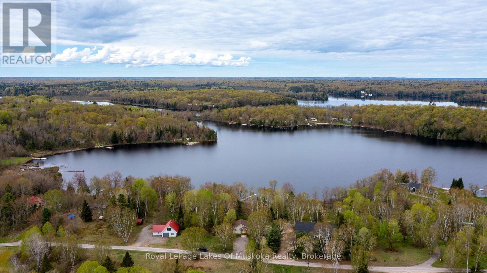 1136 Lakeside Trail, Magnetawan, Ontario  P0A 1P0 - Photo 26 - X12304749