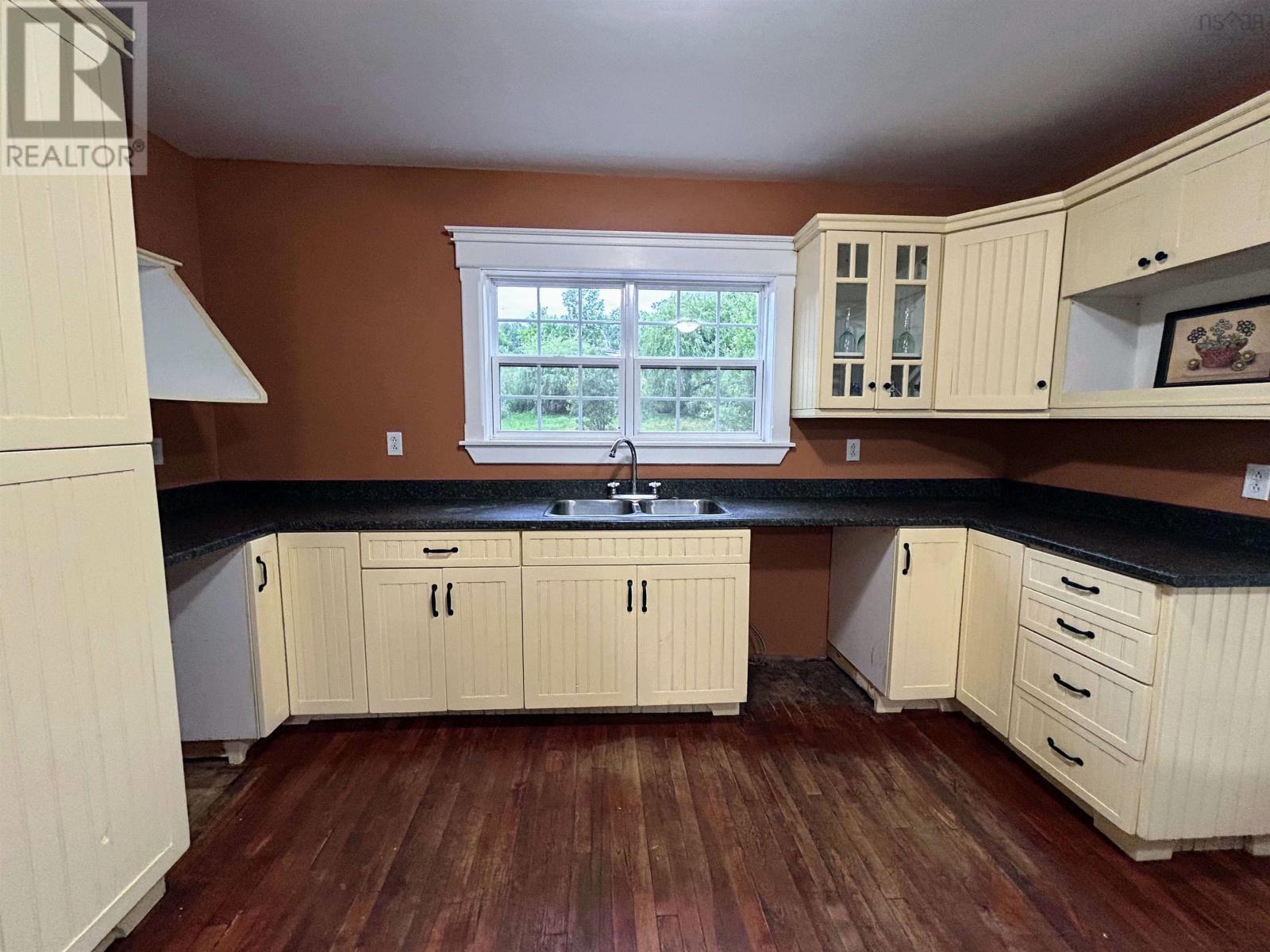 4282 & 4290 Walton Woods Road, Walton, Nova Scotia  B0N 2R0 - Photo 2 - 202518726