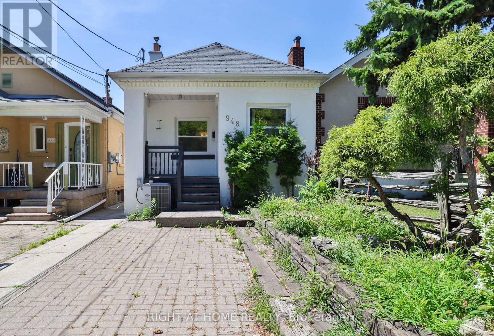 Property at 948 RUNNYMEDE ROAD image 1
