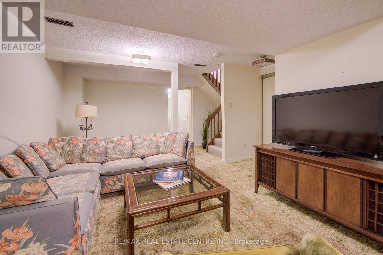 4 - 493 Beechwood Drive, Waterloo, Ontario  N2T 1H8 - Photo 29 - X12309681