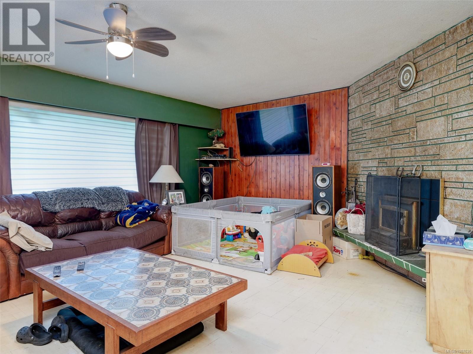 Property at 3140 Campion Rd image 3