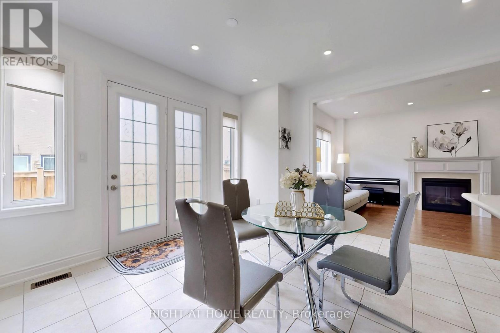 423 Grindstone Trail, Oakville (Jm Joshua Meadows), Ontario  L6H 0S1 - Photo 13 - W12309693