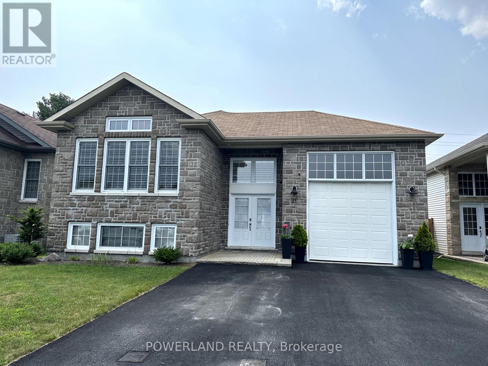 Property at 21 BROOKLAND DRIVE image 3