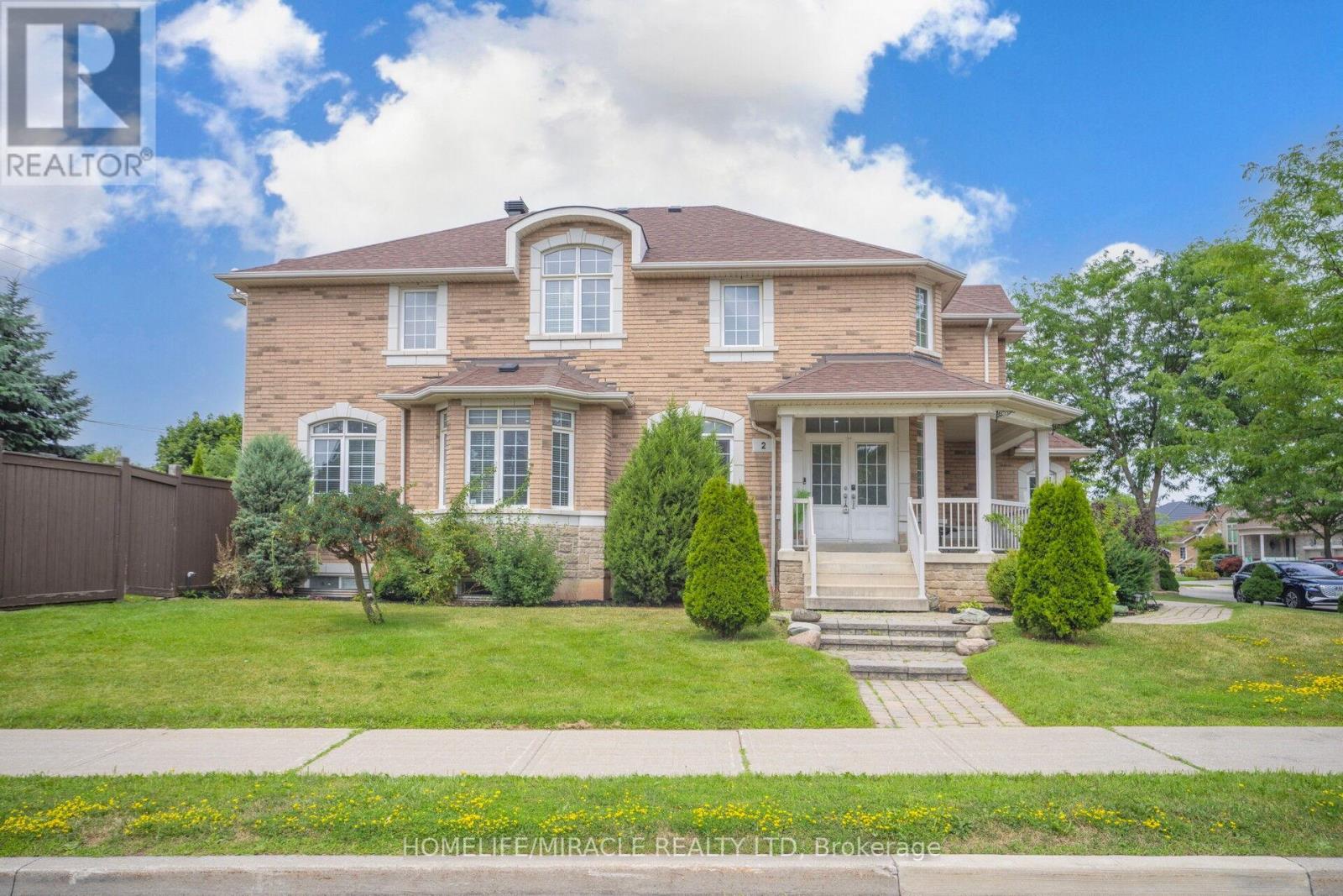 Property at 2 ROYCREST STREET image 1