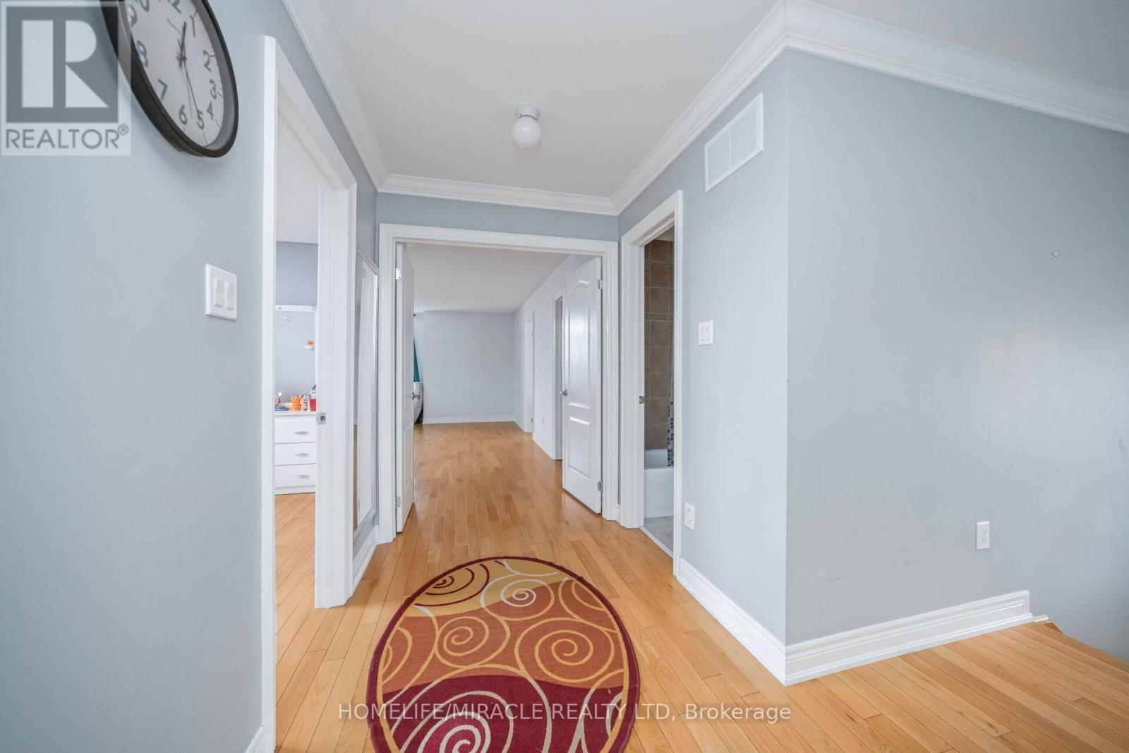 2 Roycrest Street, Brampton, Ontario  L6Z 4P5 - Photo 19 - W12278401