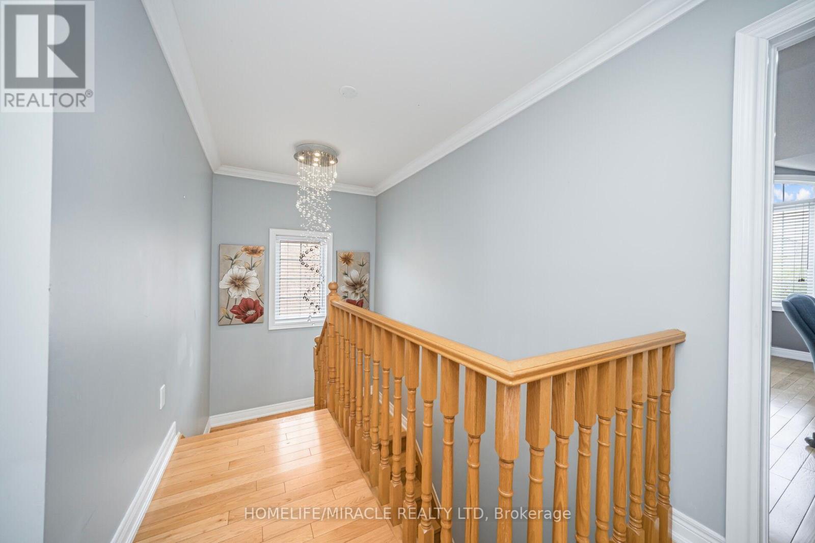 2 Roycrest Street, Brampton, Ontario  L6Z 4P5 - Photo 14 - W12278401