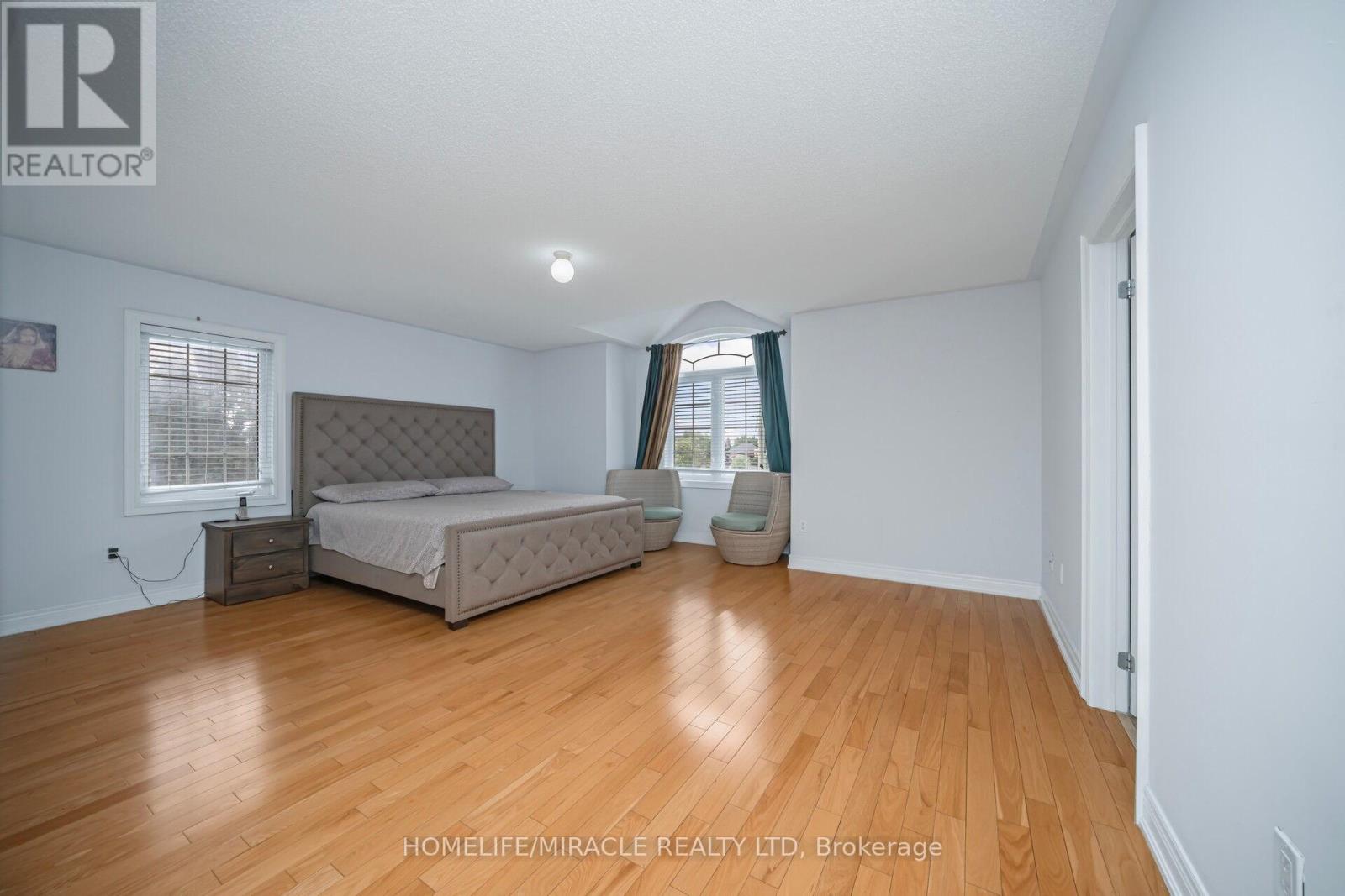 2 Roycrest Street, Brampton, Ontario  L6Z 4P5 - Photo 23 - W12278401