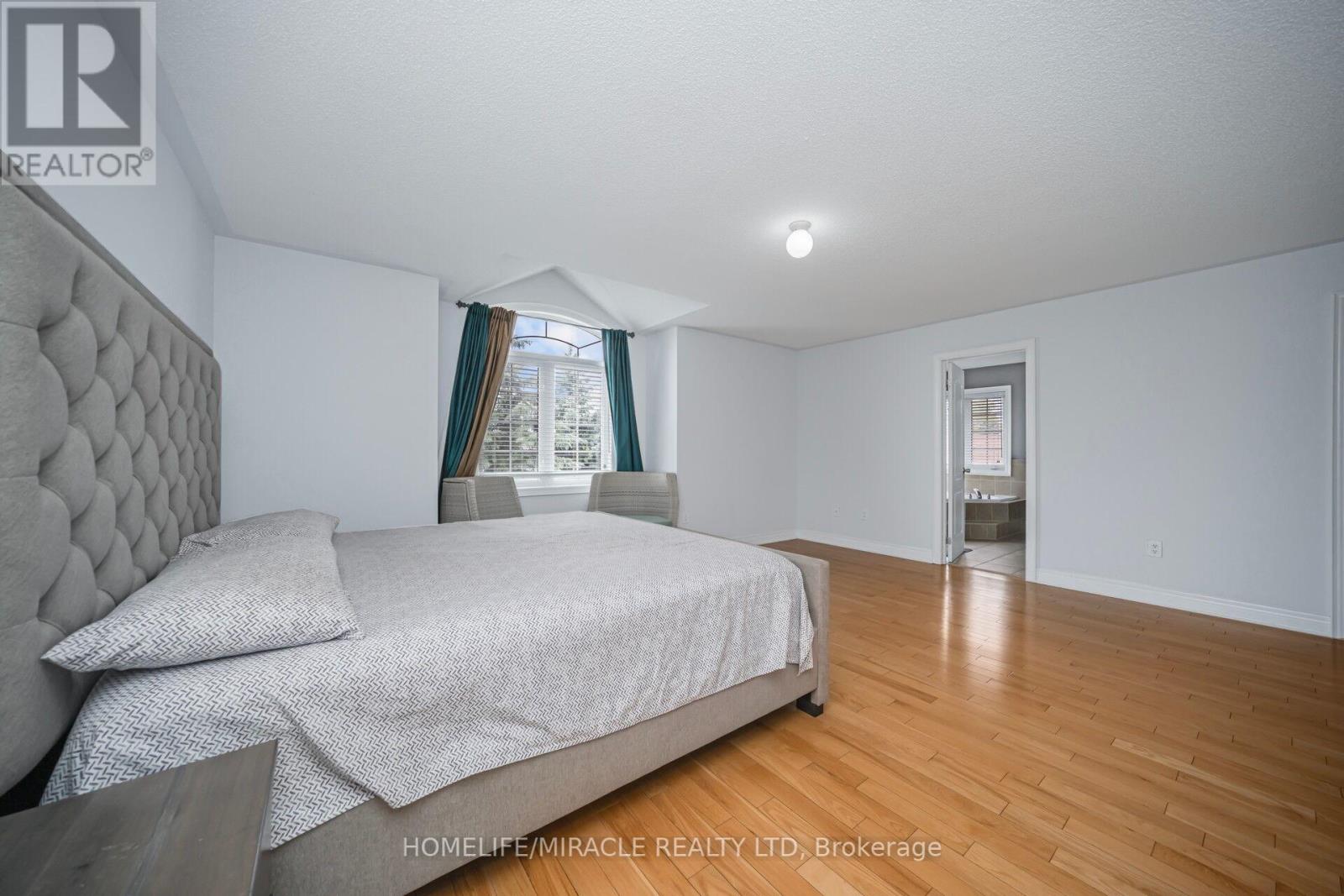 2 Roycrest Street, Brampton, Ontario  L6Z 4P5 - Photo 25 - W12278401