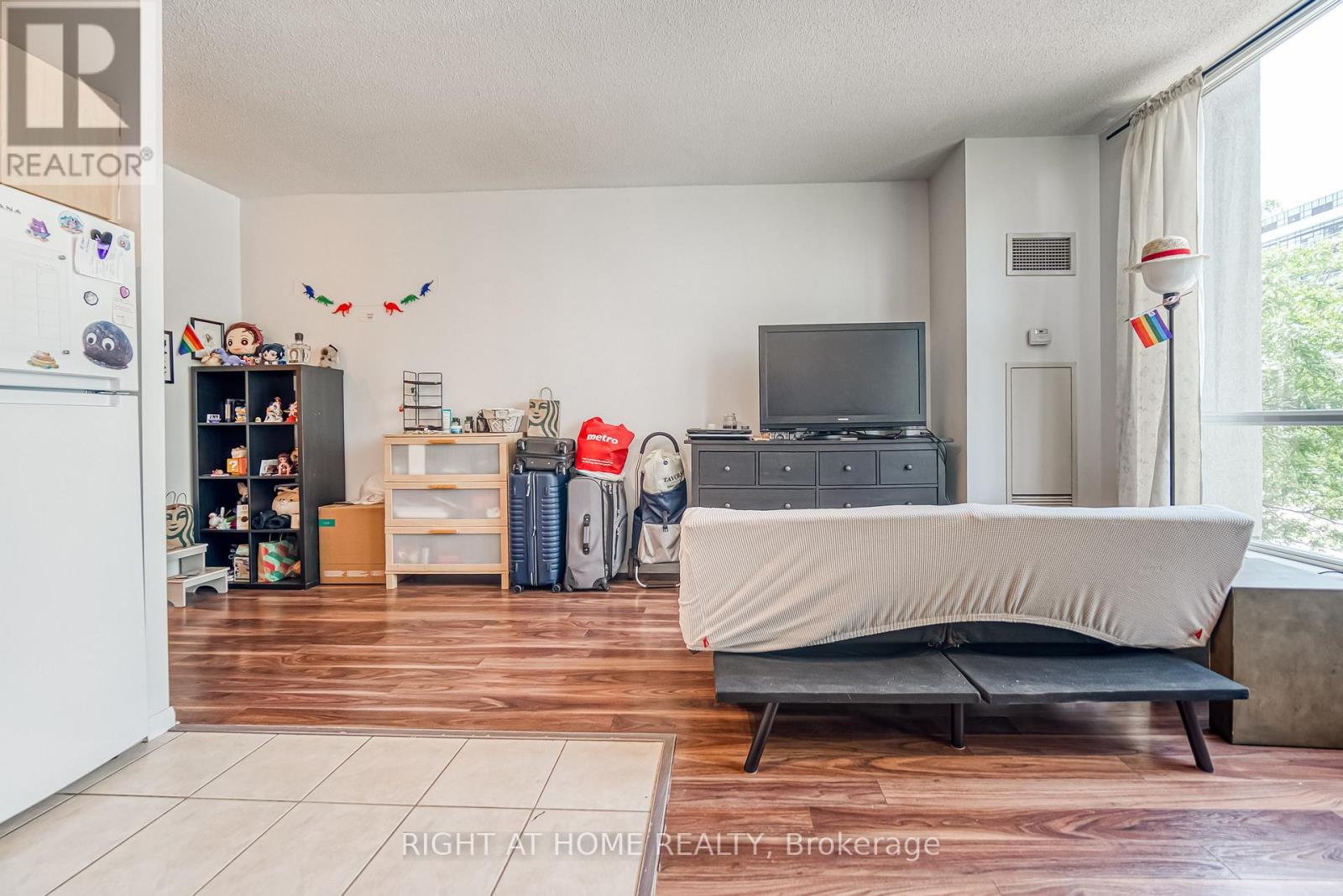 214 - 185 Legion Road N, Toronto, Ontario  M8Y 0A1 - Photo 15 - W12309701