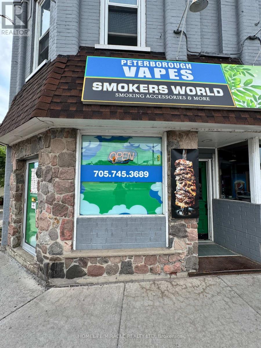 B - 724 Water Street, Peterborough Central, Ontario  K9H 3N3 - Photo 2 - X12309698