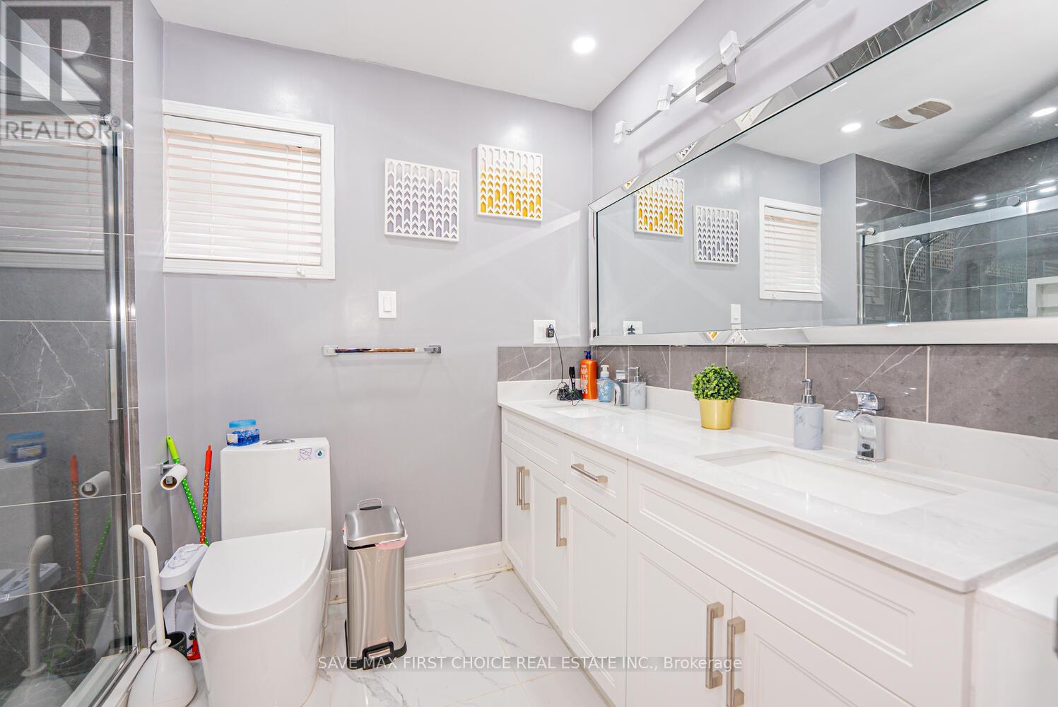 4 Sunnyview Road, Brampton, Ontario  L7A 3E3 - Photo 33 - W12285362