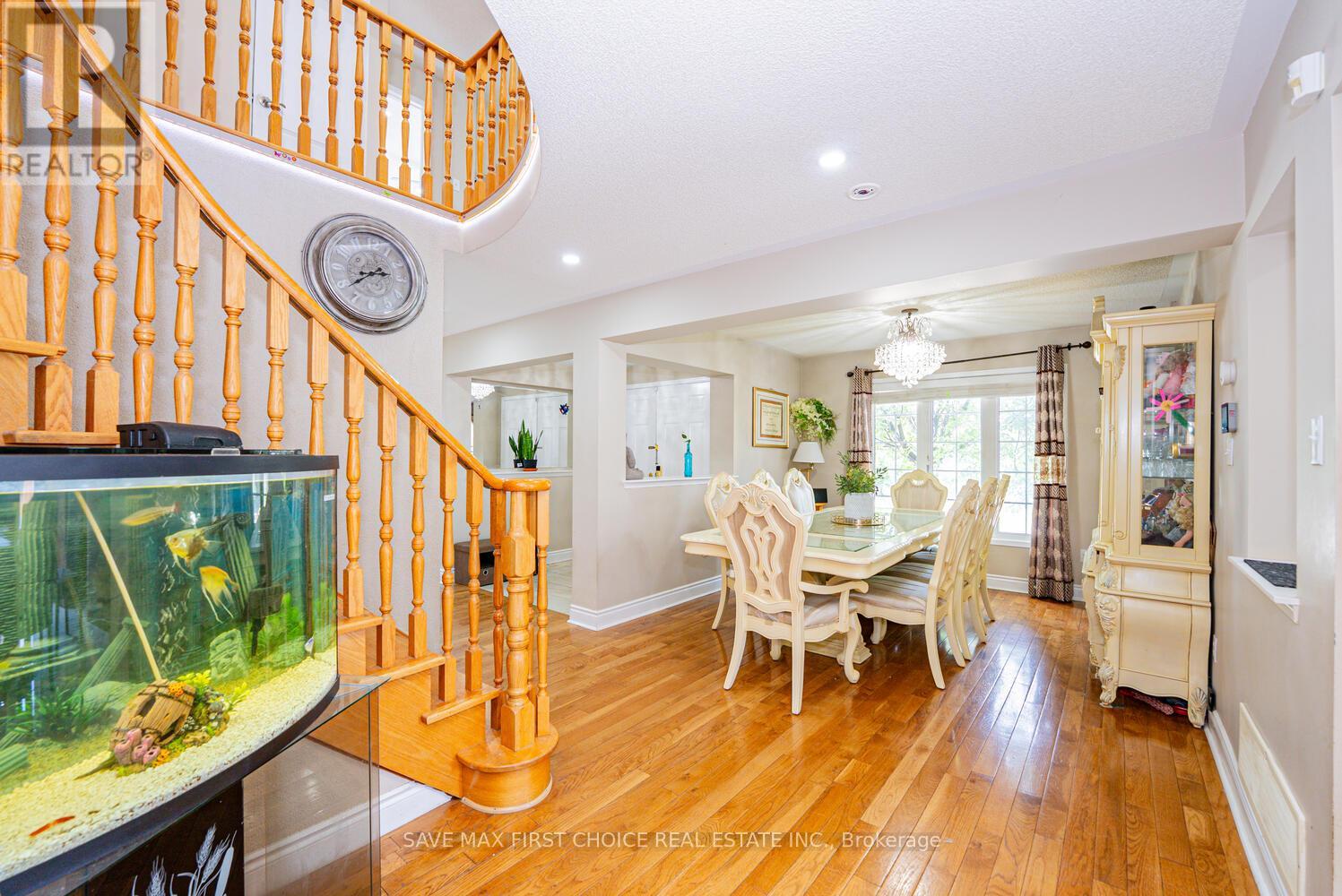 4 Sunnyview Road, Brampton, Ontario  L7A 3E3 - Photo 12 - W12285362