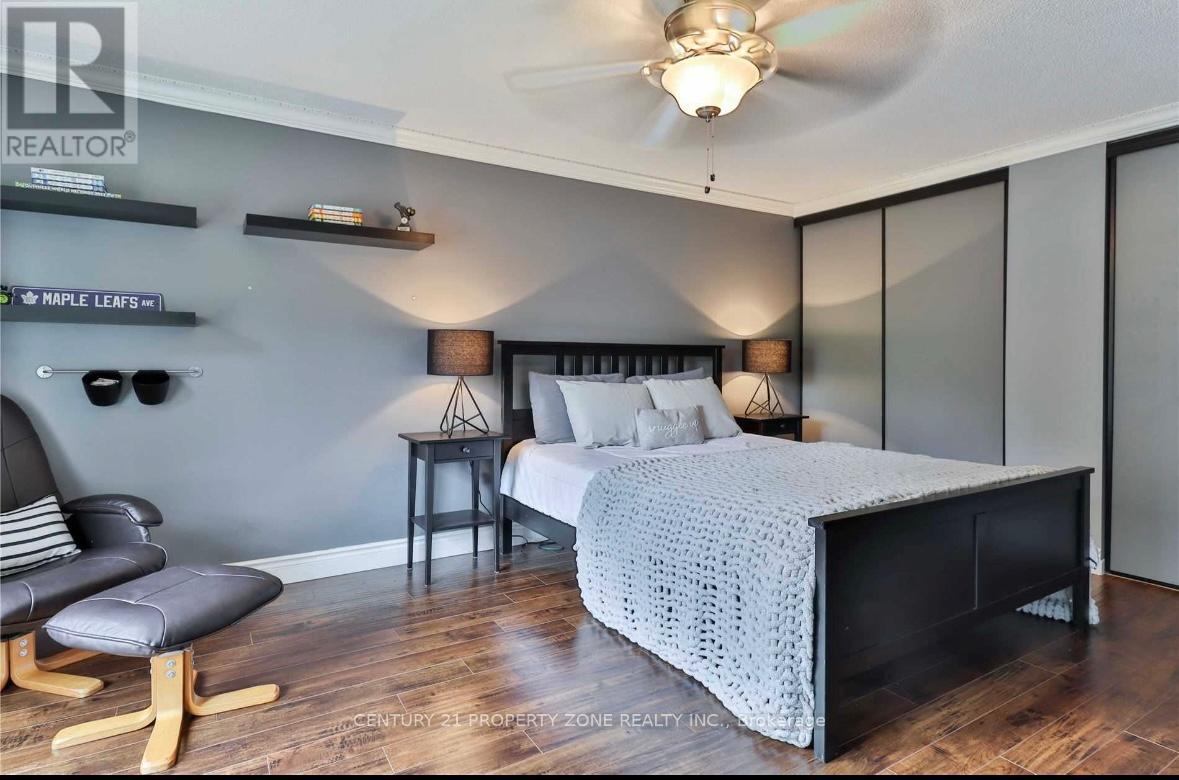 12 Torrance Wood, Brampton, Ontario  L6Y 2N3 - Photo 22 - W12309710