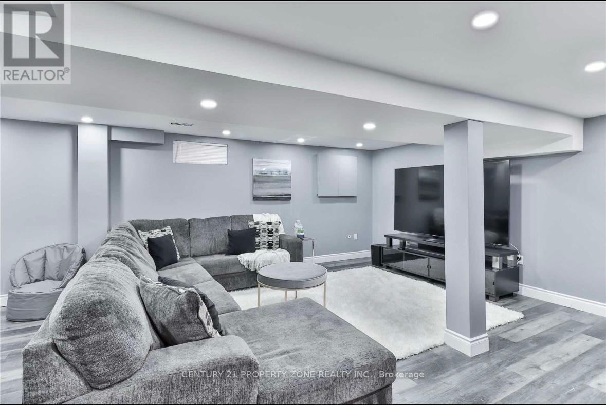 12 Torrance Wood, Brampton, Ontario  L6Y 2N3 - Photo 27 - W12309710