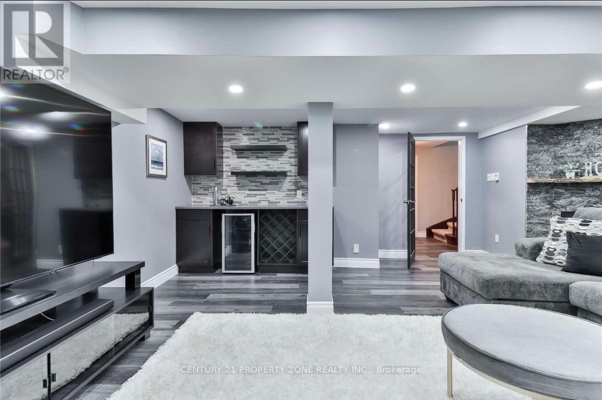 12 Torrance Wood, Brampton, Ontario  L6Y 2N3 - Photo 30 - W12309710