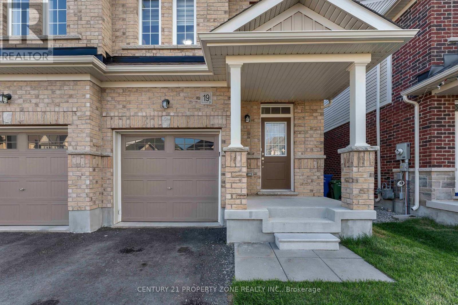 Property at 19 ELSEGOOD DRIVE image 3