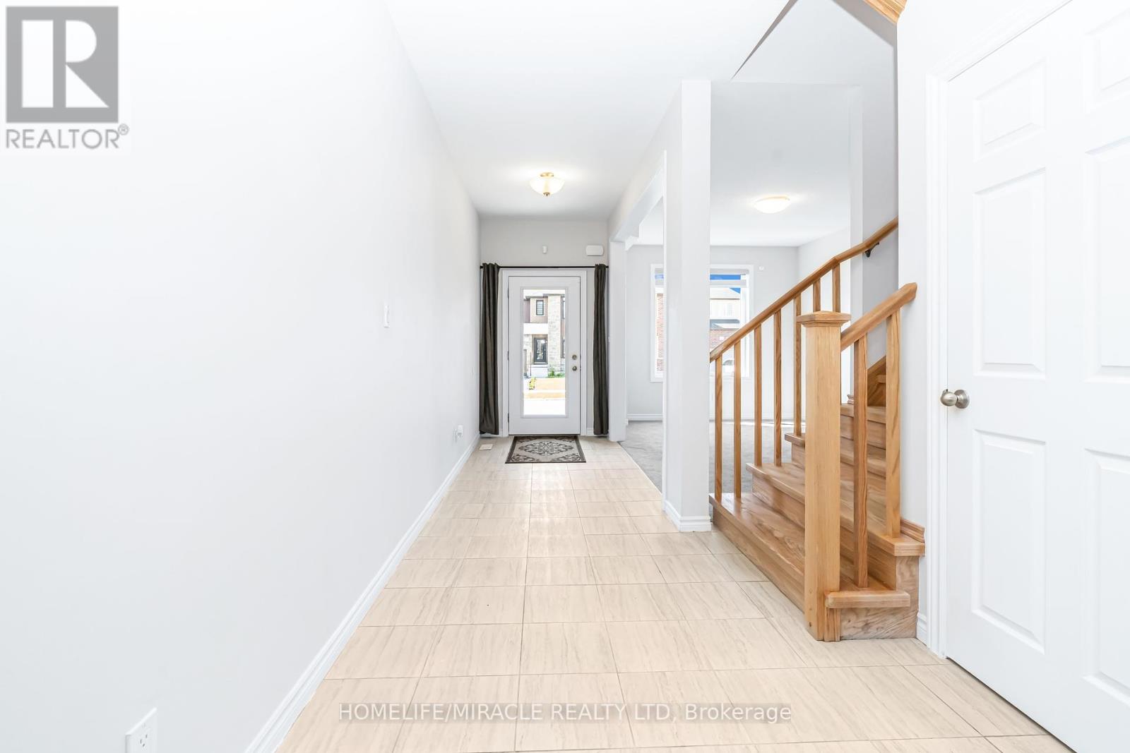 24 Sass Cres Crescent, Brant, Ontario  N3L 0A9 - Photo 2 - X12309726