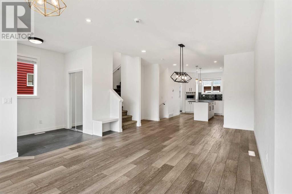 Property at 162 Chelsea Grove image 4