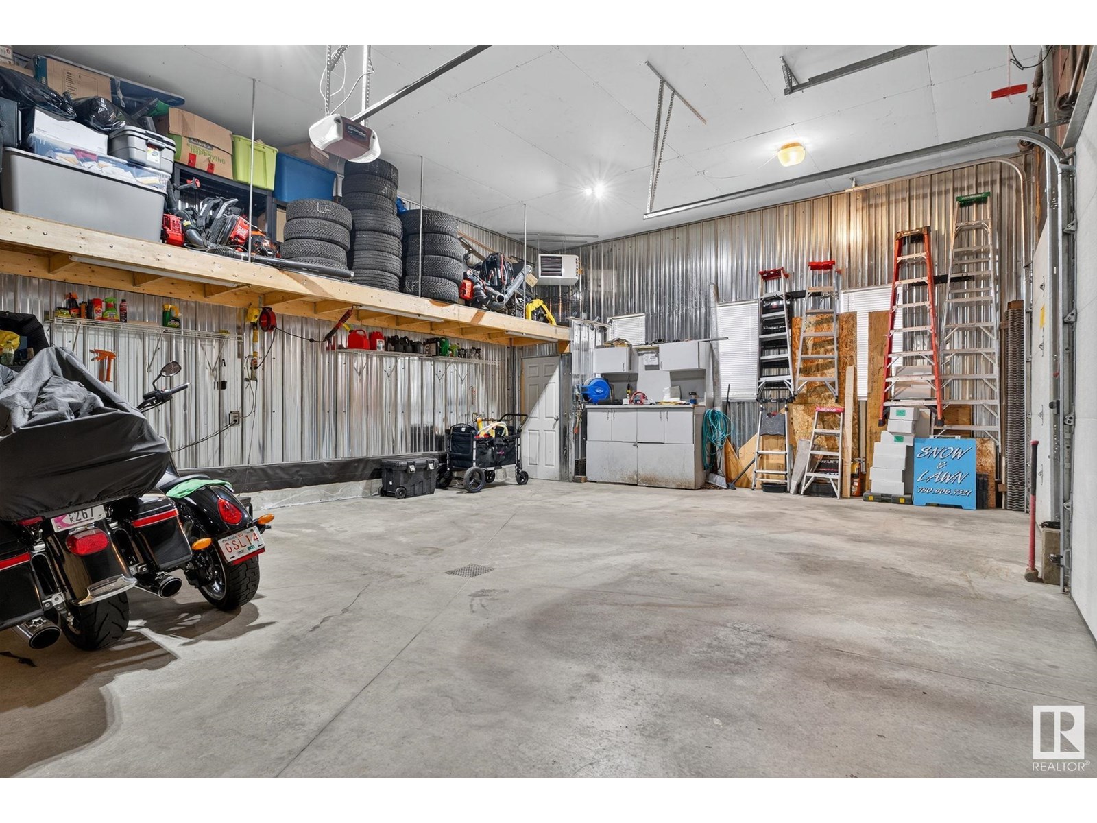 Property at 11003 177 AV NW image 2