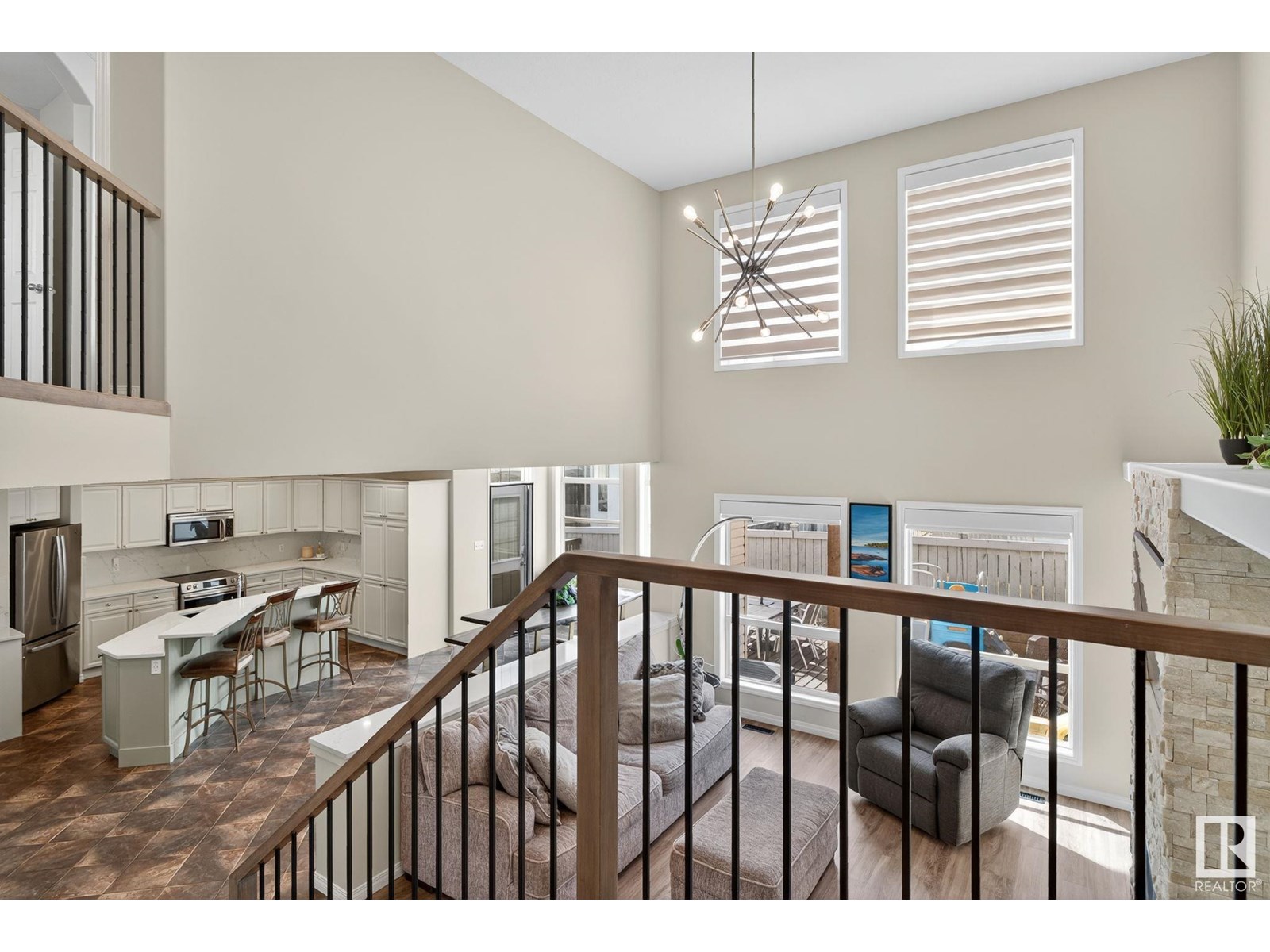 Property at 11003 177 AV NW image 3