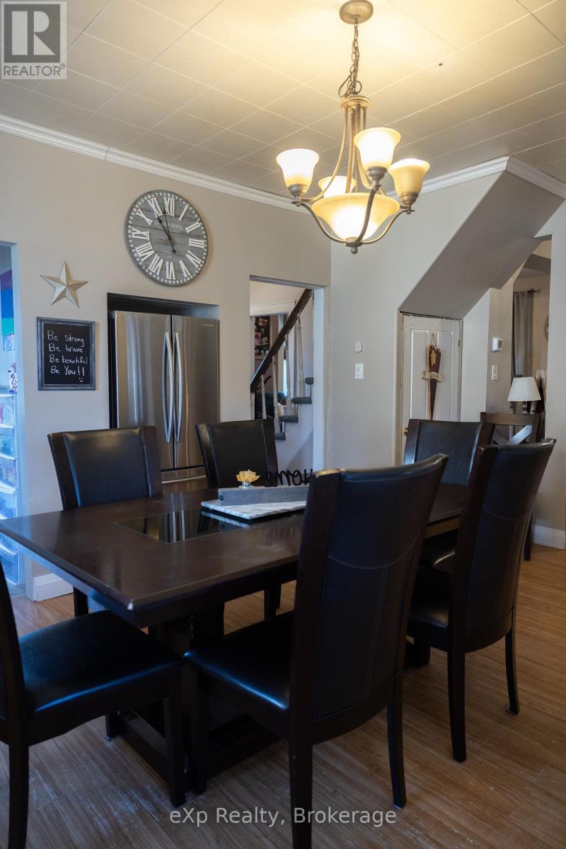 120 3rd Avenue Sw, Arran-Elderslie, Ontario  N0G 1L0 - Photo 11 - X12079947