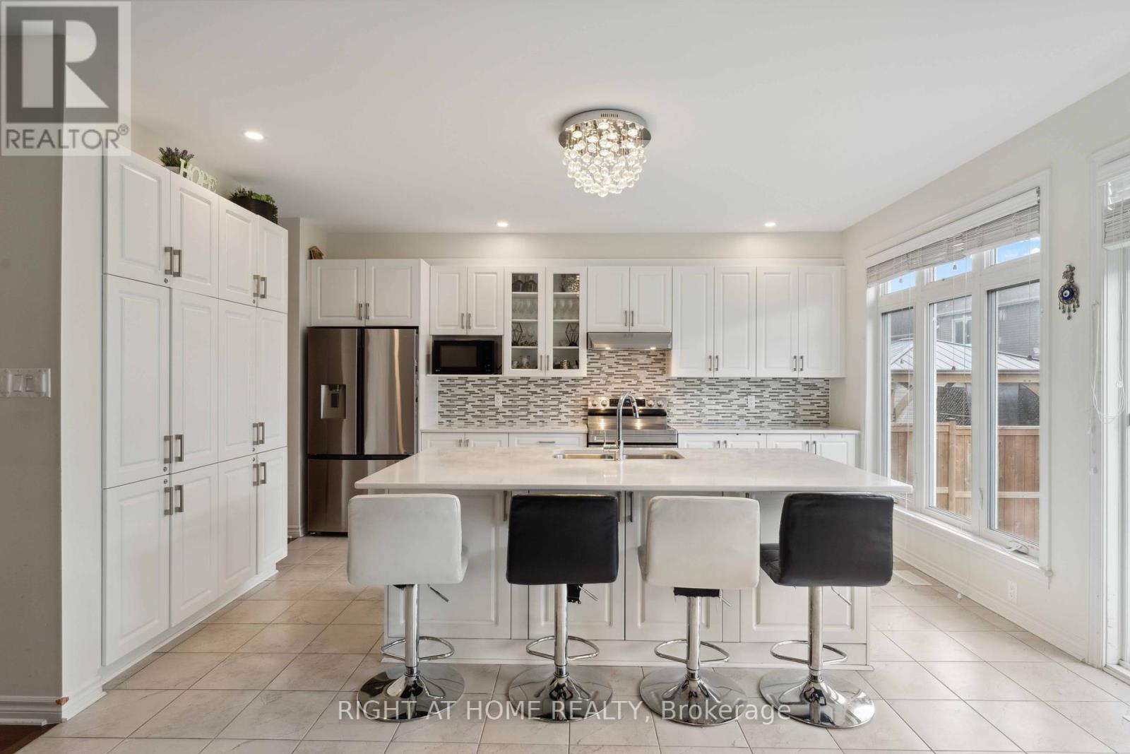 1868 Maple Grove Road, Ottawa, Ontario  K2S 0W3 - Photo 12 - X12309745