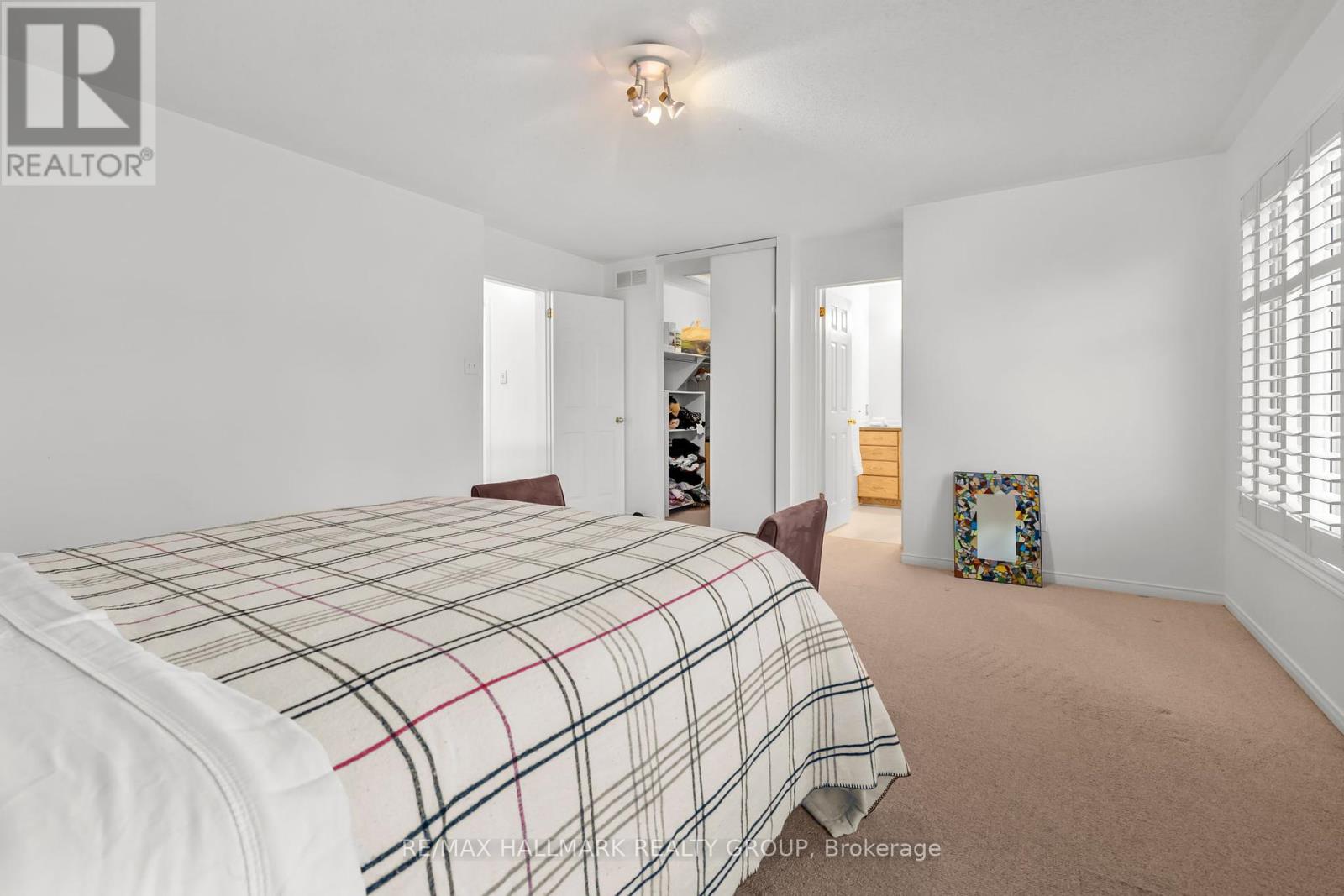 6020 Longleaf Drive, Ottawa, Ontario  K1W 1J2 - Photo 33 - X12309748