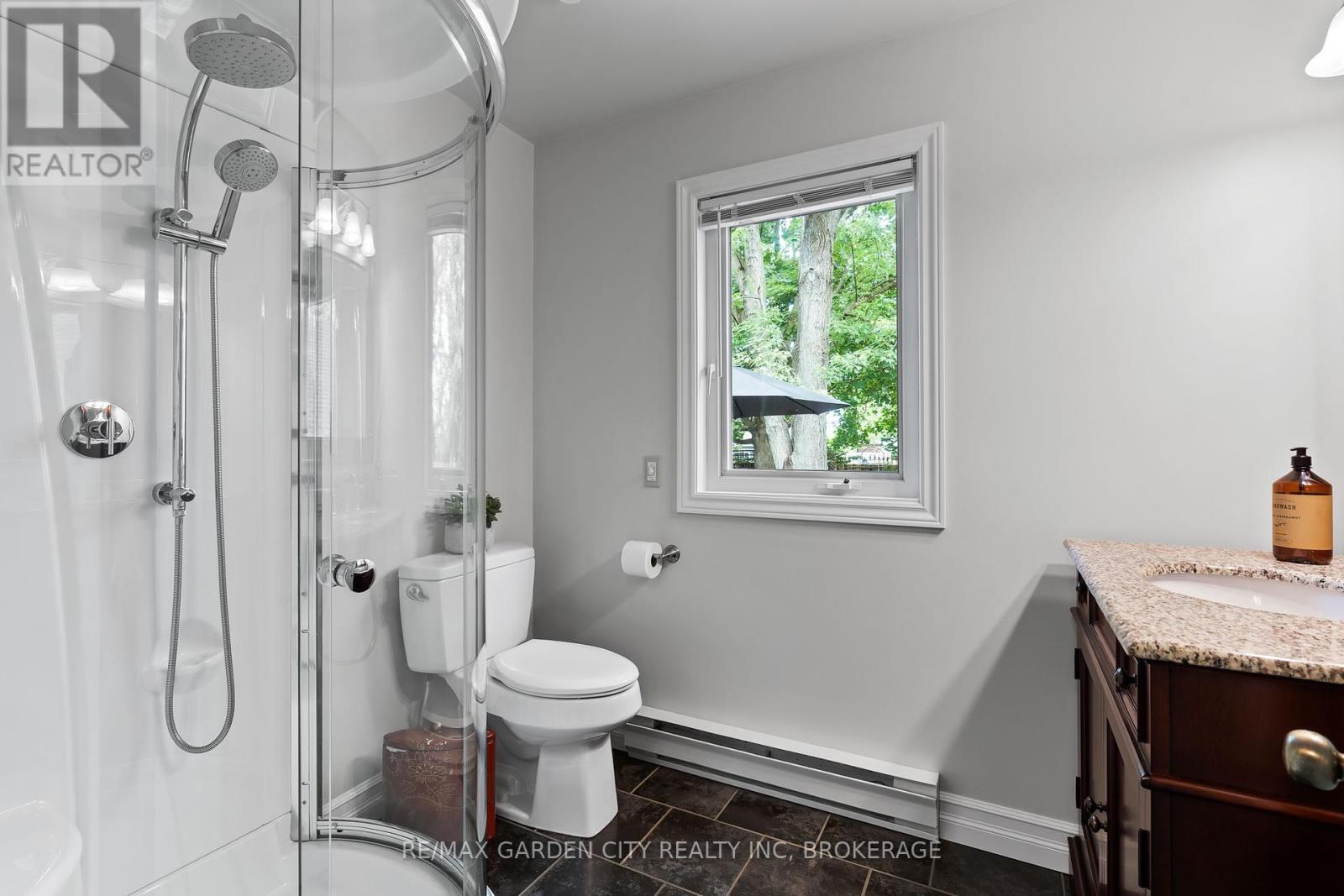 156 Edgar Street, Welland, Ontario  L3C 1T1 - Photo 15 - X12309767